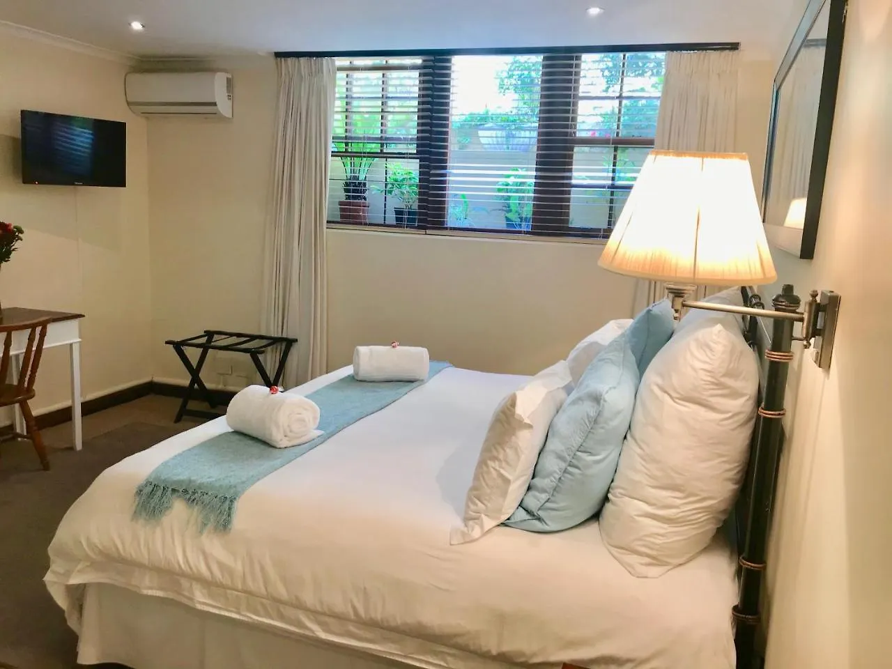 Sundown Manor Guest House Le Cap
